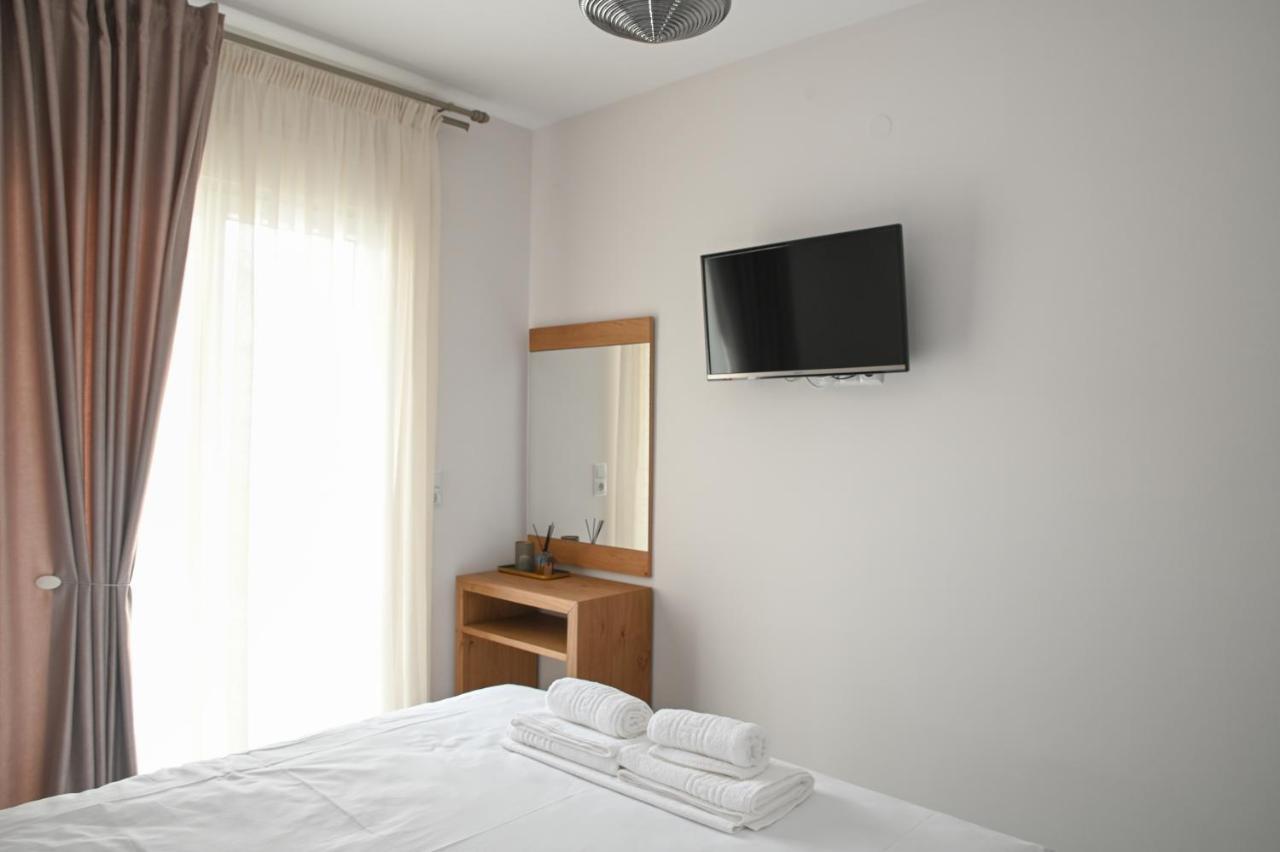 Faidra Apartments เนอาเปรามอส ภายนอก รูปภาพ