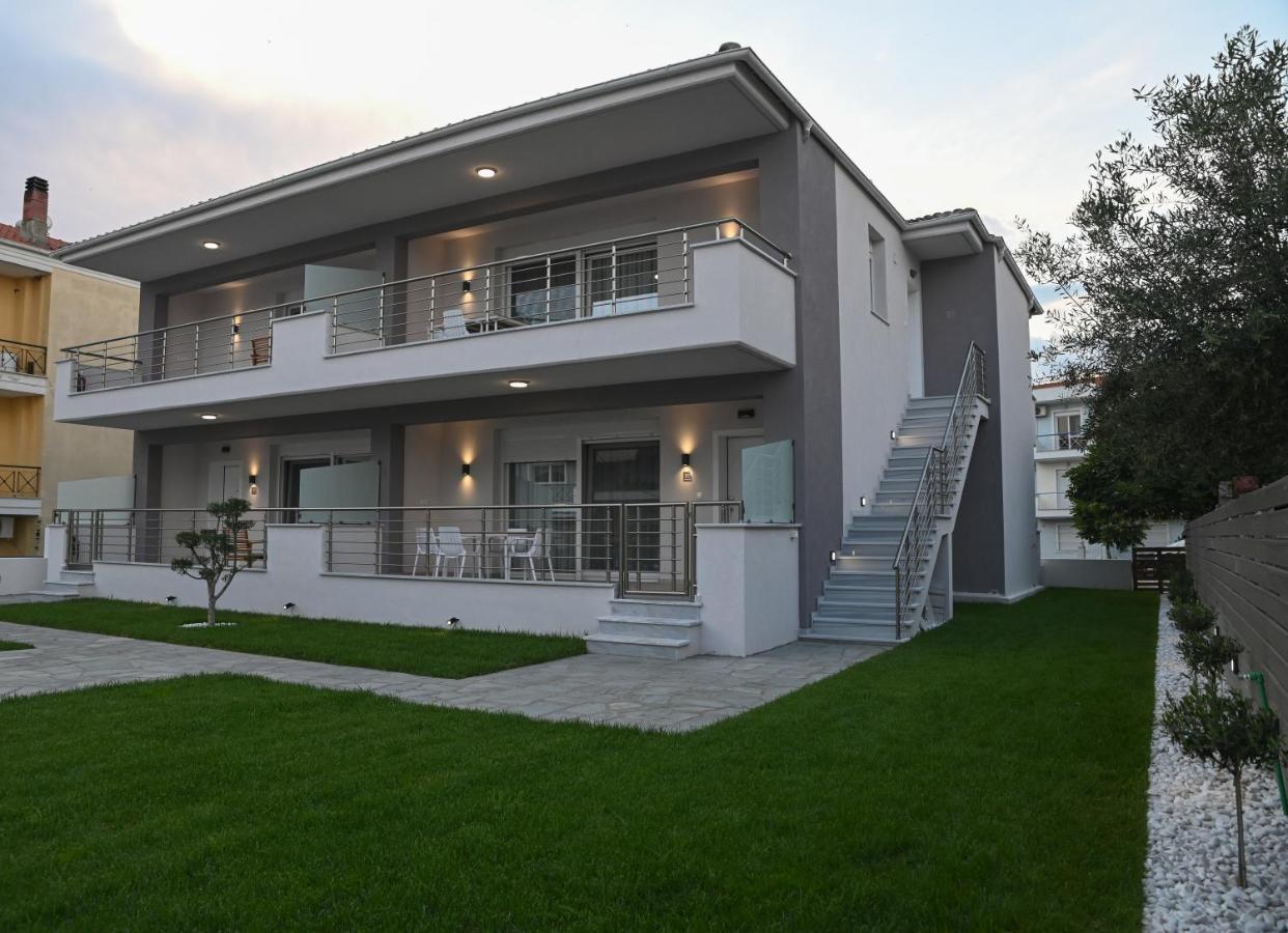 Faidra Apartments เนอาเปรามอส ภายนอก รูปภาพ