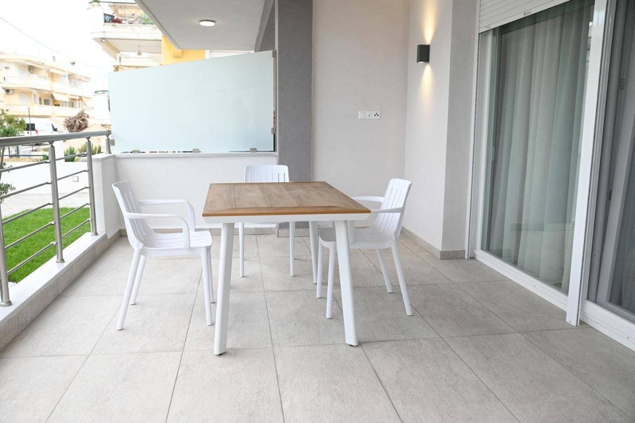 Faidra Apartments เนอาเปรามอส ภายนอก รูปภาพ