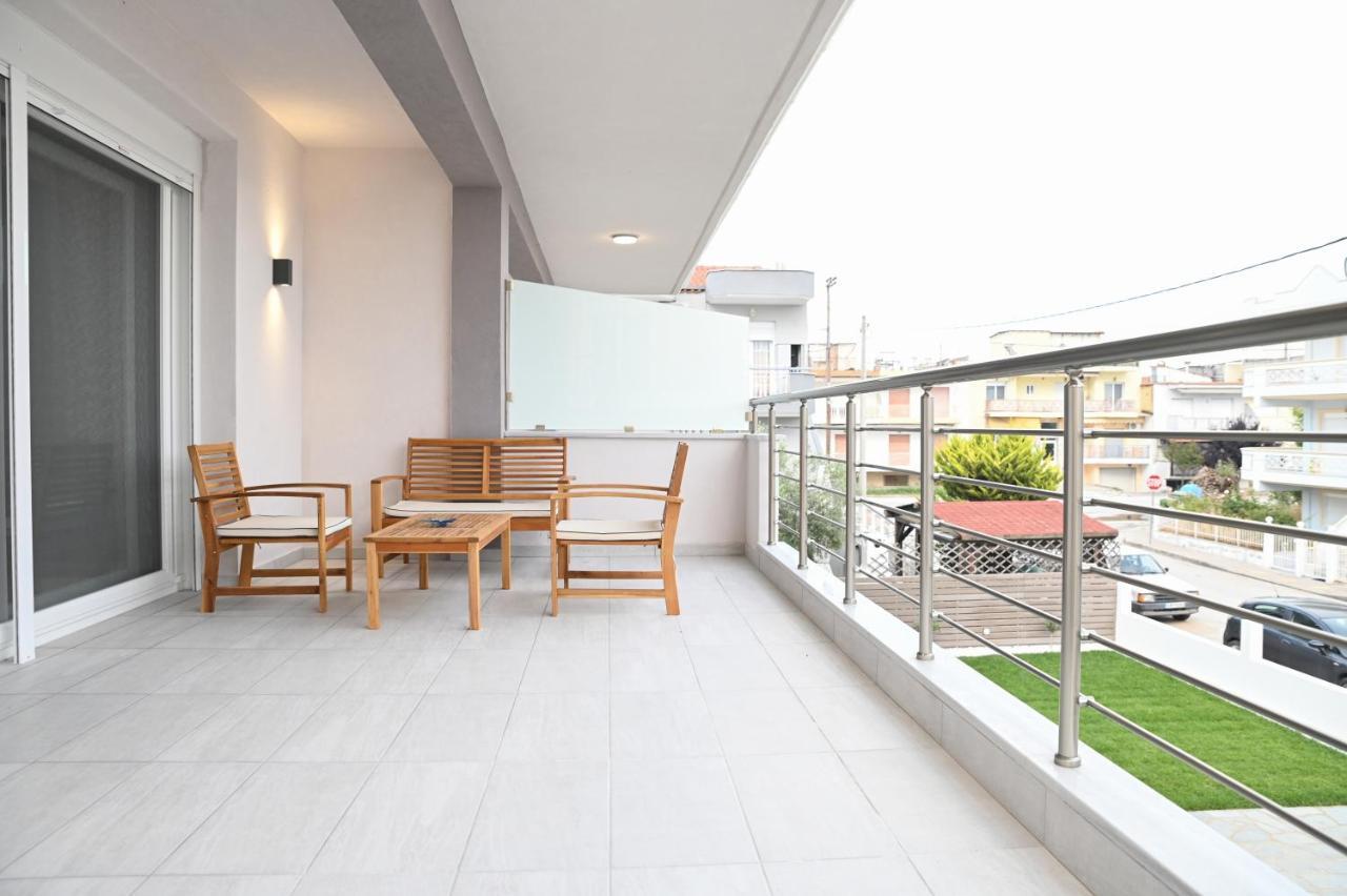 Faidra Apartments เนอาเปรามอส ภายนอก รูปภาพ