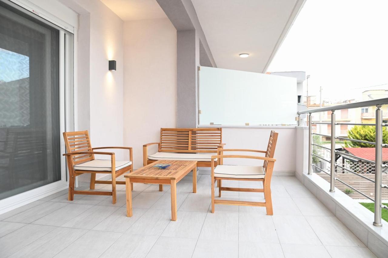 Faidra Apartments เนอาเปรามอส ภายนอก รูปภาพ