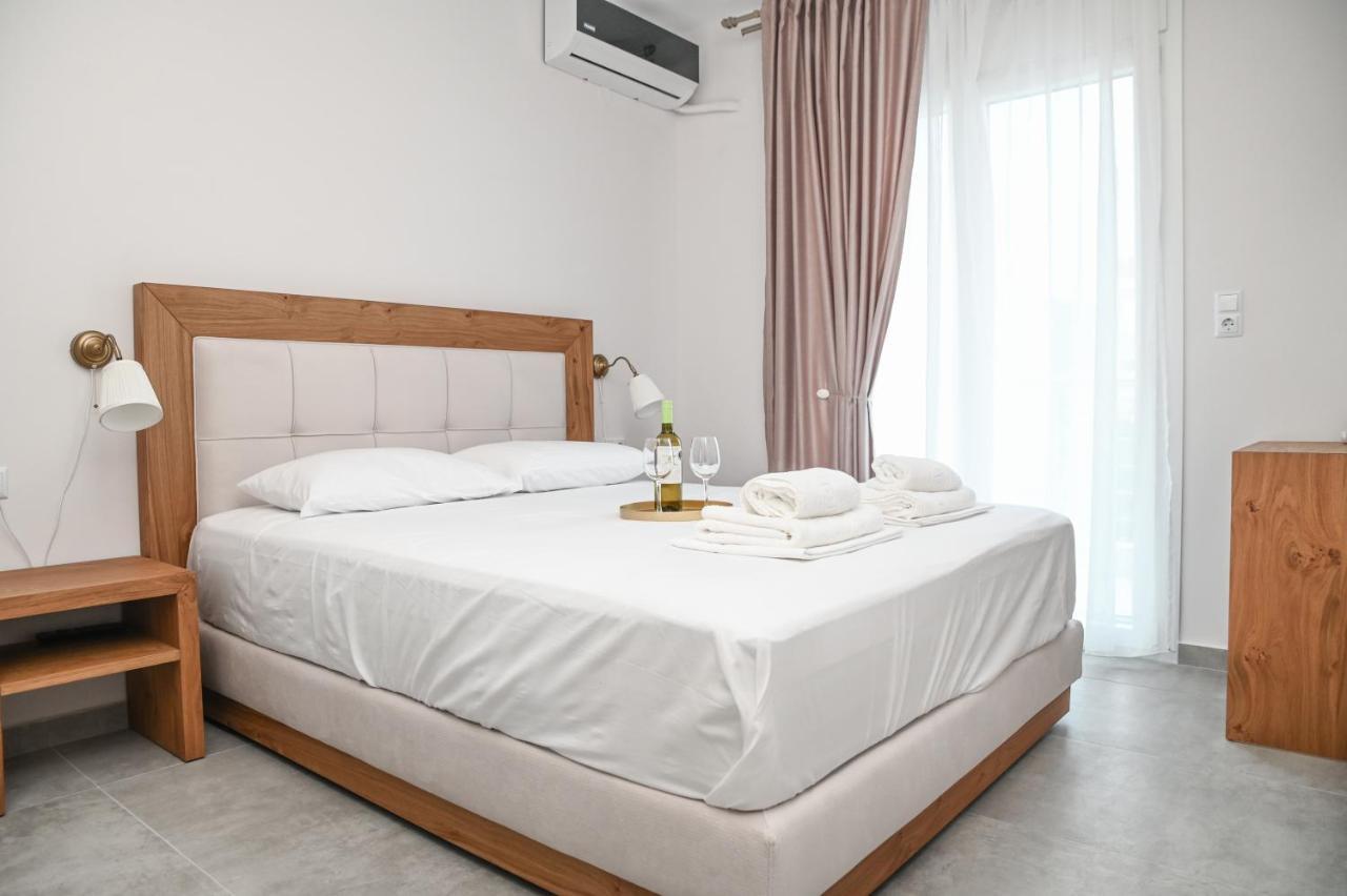 Faidra Apartments เนอาเปรามอส ภายนอก รูปภาพ